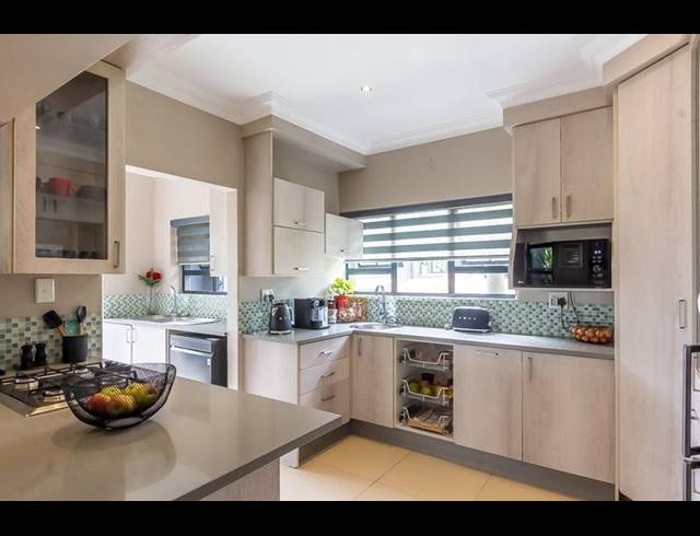 3 BEDROOM HOUSE FOR SALE IN COPPERLEAF ESTATE